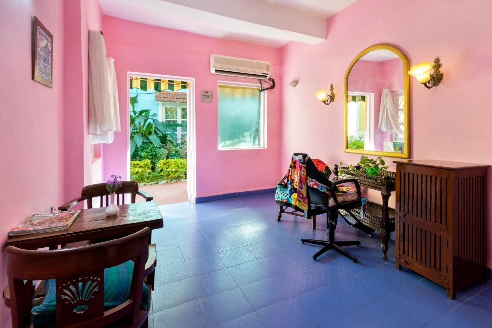 Beauty Parlour