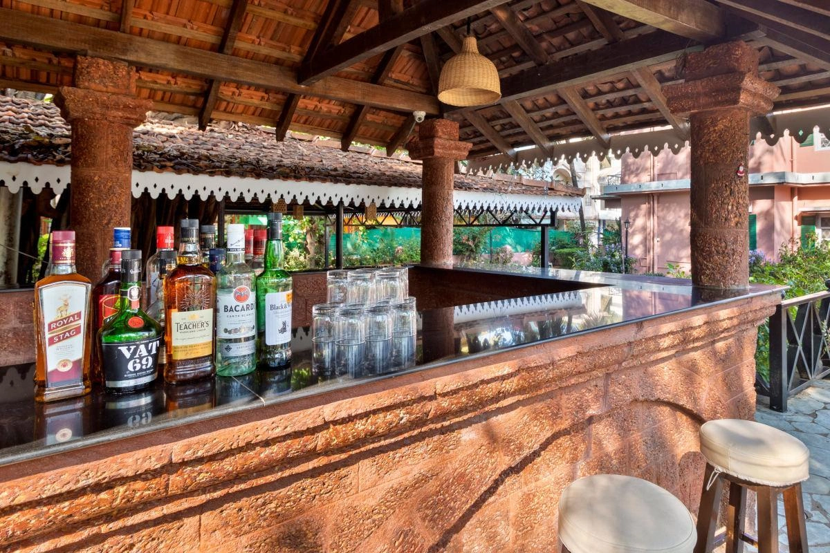 resort with poolsidebar